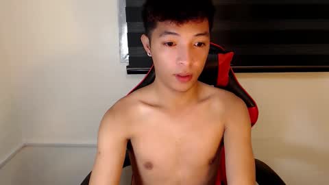 Snapshot of urhotethanxx chatting on November 4, 2025, 3:22 pm Ethan online show from November 4, 2025, 3:22 pm