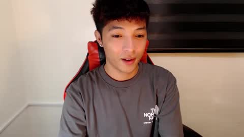 Snapshot of urhotethanxx chatting on November 19, 2025, 3:12 pm Ethan online show from November 19, 2025, 3:12 pm