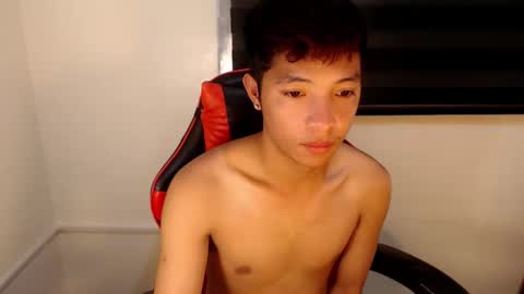 Snapshot of urhotethanxx chatting on January 17, 2026, 6:55 pm Ethan online show from January 17, 2026, 6:55 pm