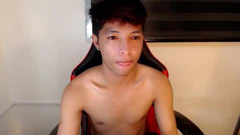 Snapshot of urhotethanxx chatting on February 23, 2026, 3:42 pm Ethan online show from February 23, 2026, 3:42 pm