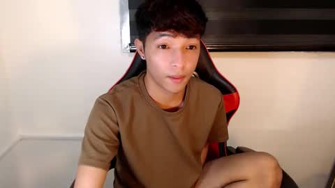 Snapshot of urhotethanxx chatting on February 25, 2026, 5:44 pm Ethan online show from February 25, 2026, 5:44 pm