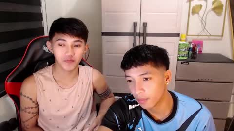 Snapshot of urhotethanxx chatting on March 31, 2026, 3:45 pm Ethan online show from March 31, 2026, 3:45 pm