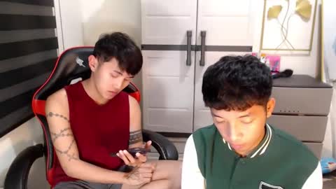 Snapshot of urhotethanxx chatting on April 14, 2026, 4:35 pm Ethan online show from April 14, 2026, 4:35 pm