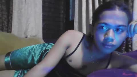 Snapshot of urhottest_zoe chatting on February 5, 2026, 12:10 pm zoe online show from February 5, 2026, 12:10 pm