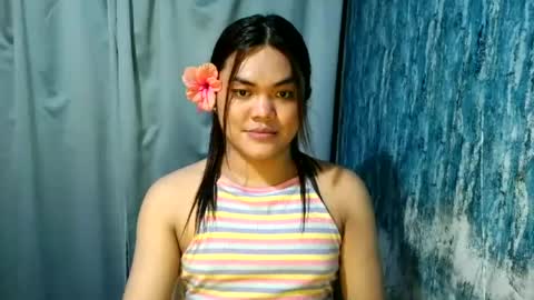 urhottie_bella online show from July 6, 2026, 7:05 am