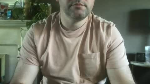 Snapshot of urhungdaddy8 chatting on June 17, 2026, 3:35 pm Hung Daddy online show from June 17, 2026, 3:35 pm