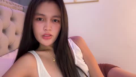 Amira online show from November 25, 2025, 2:00 am