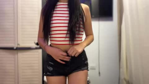 Amira online show from March 13, 2026, 5:47 am