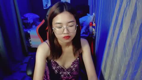 urlovelychinita online show from January 22, 2025, 1:20 am