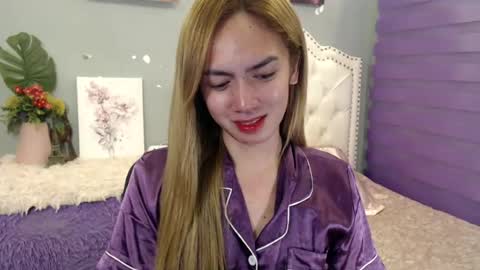Snapshot of urlovelypinayxxx chatting on July 5, 2026, 7:32 pm MIYA online show from July 5, 2026, 7:32 pm