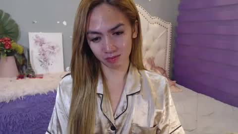 Snapshot of urlovelypinayxxx chatting on July 26, 2026, 5:42 pm MIYA online show from July 26, 2026, 5:42 pm