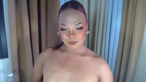 Snapshot of urmakelove_fac chatting on May 25, 2026, 4:29 am urmakelove_fac online show from May 25, 2026, 4:29 am
