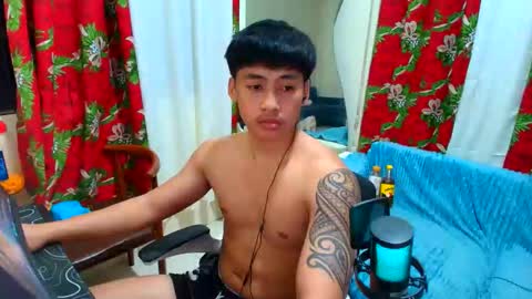 Snapshot of urnatty_guy chatting on May 12, 2026, 4:37 pm ander online show from May 12, 2026, 4:37 pm