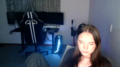 Goddess Millie online show from June 5, 2026, 3:35 am