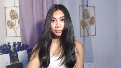 urpinay_sandra69 online show from April 1, 2026, 5:32 pm
