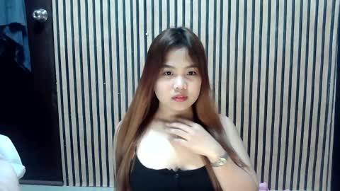 urpinaycutie online show from January 19, 2025, 8:39 am