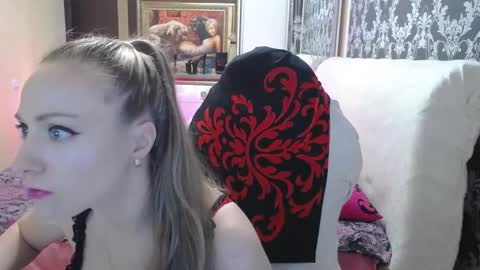 UrSecretTreasure88 online show from February 12, 2025, 12:12 pm