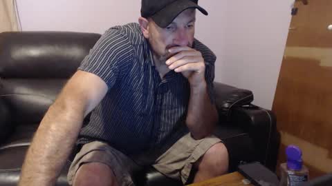 Snapshot of urslav75 chatting on September 27, 2025, 7:41 pm urslav75 online show from September 27, 2025, 7:41 pm