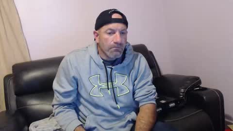 Snapshot of urslav75 chatting on November 1, 2025, 11:51 pm urslav75 online show from November 1, 2025, 11:51 pm