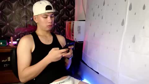 ursweet_jade online show from October 11, 2025, 10:47 am