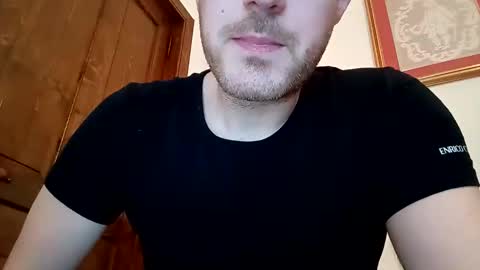 ursweetdreamx online show from April 2, 2026, 9:40 am