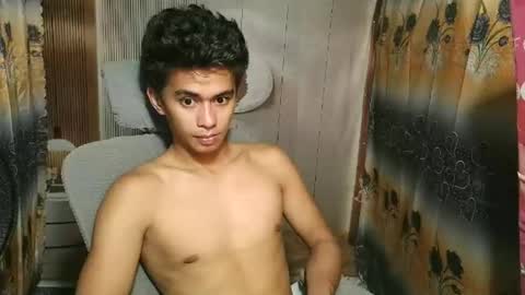Snapshot of urwild_fuckerxx chatting on June 7, 2026, 1:54 am urwild_fuckerxx online show from June 7, 2026, 1:54 am