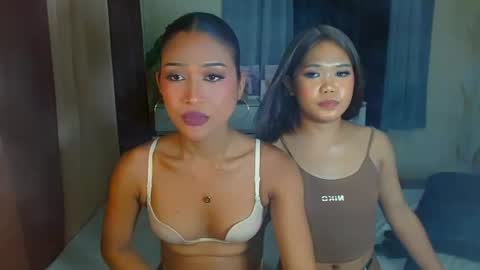 Urwildest farrah online show from April 18, 2026, 7:07 pm