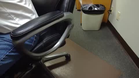 useemie online show from October 20, 2025, 11:16 pm