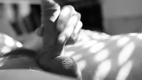 Snapshot of user2f chatting on September 23, 2025, 12:19 pm steve online show from September 23, 2025, 12:19 pm