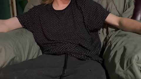 user__null online show from November 2, 2025, 6:54 pm