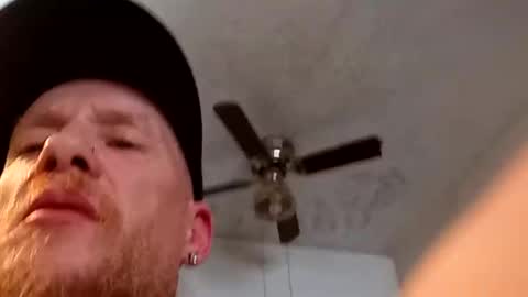 Snapshot of ushavingfun69 chatting on April 14, 2026, 3:34 am ushavingfun69 online show from April 14, 2026, 3:34 am