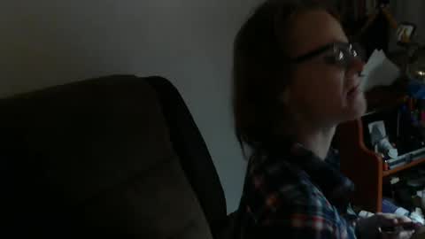lookin for free fun online show from February 21, 2025, 11:22 am