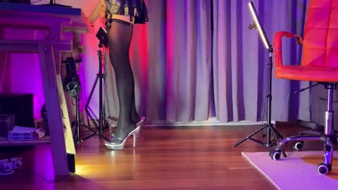 sdickyinout online show from November 1, 2025, 10:34 pm