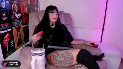 Val help me get 100 thumbs up 3 online show from December 2, 2025, 4:18 am