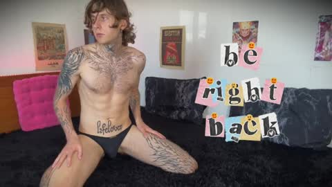 v1ctorwayne online show from April 10, 2026, 2:50 am