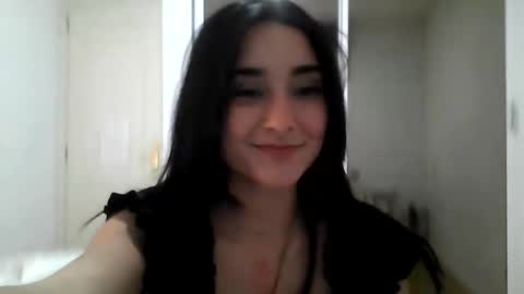 Snapshot of vaenina chatting on November 15, 2025, 9:54 pm Vaen online show from November 15, 2025, 9:54 pm