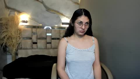 Vainilla online show from March 3, 2026, 1:34 am