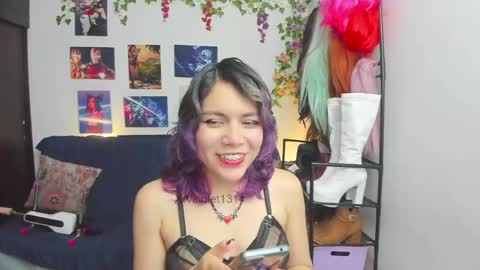 Snapshot of vaioletuwu chatting on May 3, 2026, 10:49 pm Vaiolet1314 online show from May 3, 2026, 10:49 pm