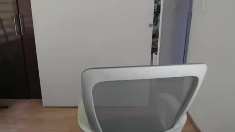 vajkito online show from February 10, 2026, 6:45 pm