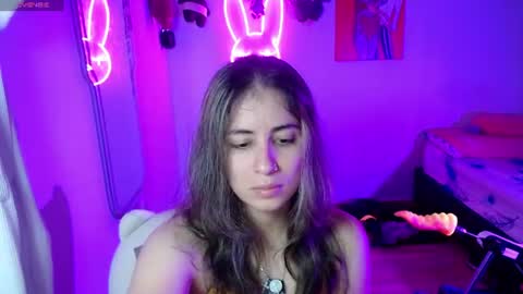 Snapshot of val_angelll chatting on June 12, 2026, 4:00 am valentina online show from June 12, 2026, 4:00 am