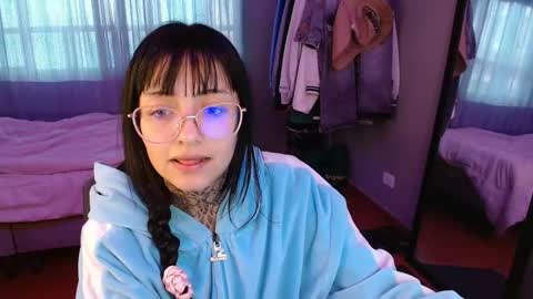 valentina online show from November 21, 2025, 12:37 pm