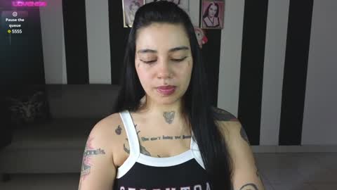 first of all... who are u online show from January 3, 2025, 7:27 am