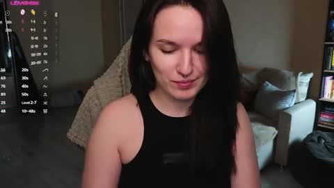 Snapshot of val_manson chatting on June 1, 2026, 6:53 pm Val online show from June 1, 2026, 6:53 pm