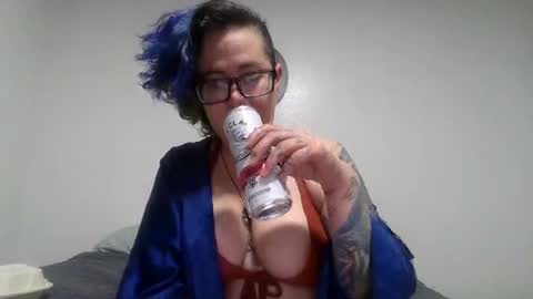 valarieak online show from September 23, 2025, 1:30 am