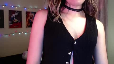 Hi I am Valcooky online show from October 8, 2025, 3:26 am