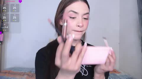 Snapshot of valen_thompson chatting on February 16, 2026, 11:34 pm IG-valen mendoza99 twitter valenthompson99 online show from February 16, 2026, 11:34 pm