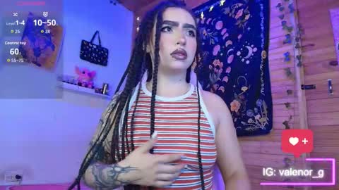 valentina online show from November 24, 2025, 2:55 am