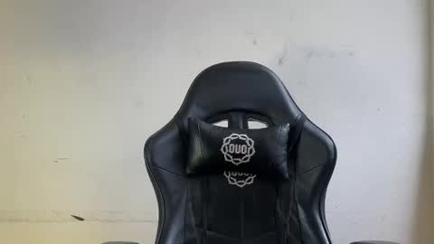   Valentin  independent Cam Boy     online show from April 15, 2026, 7:58 pm