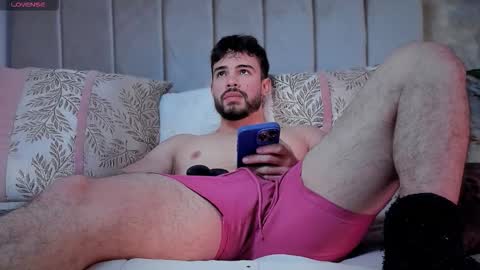 valenthinoking online show from October 15, 2025, 3:50 am