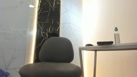 VALENTIN  online show from March 21, 2026, 8:19 am